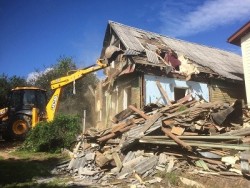 Демонтаж деревянных домов,снос зданий и сооружений